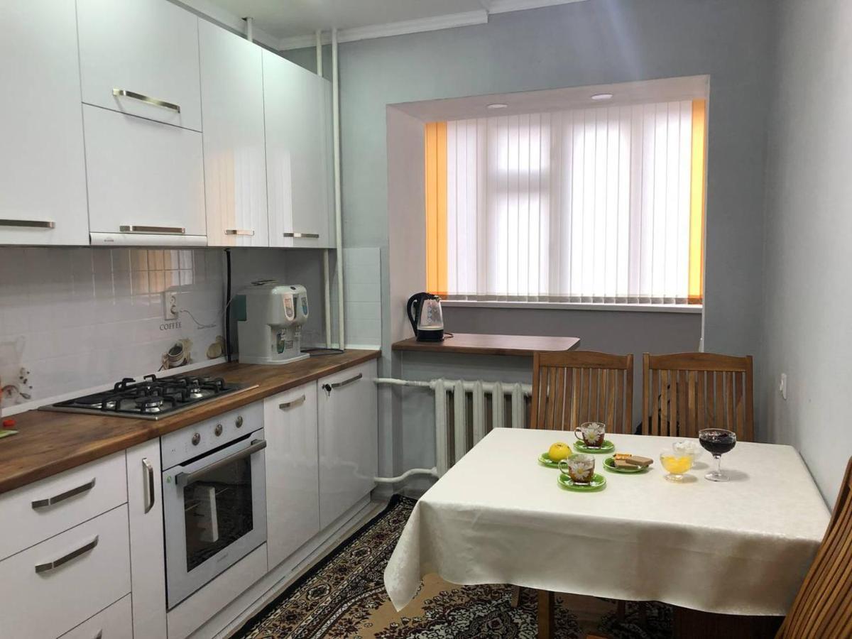 Downtown Homestay Bisjkek Eksteriør bilde